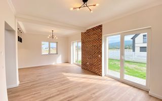 Casa intabulata, finisata LA CHEIE- Talmaciu, zona cu peisaj superb - Poză 1