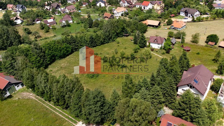 Teren de la 2772 mp Podul Simonului- Bran - Poză 5