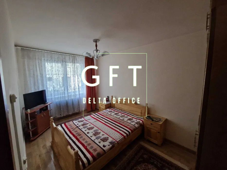 Apartament 3 camere decomandat - Poză 1