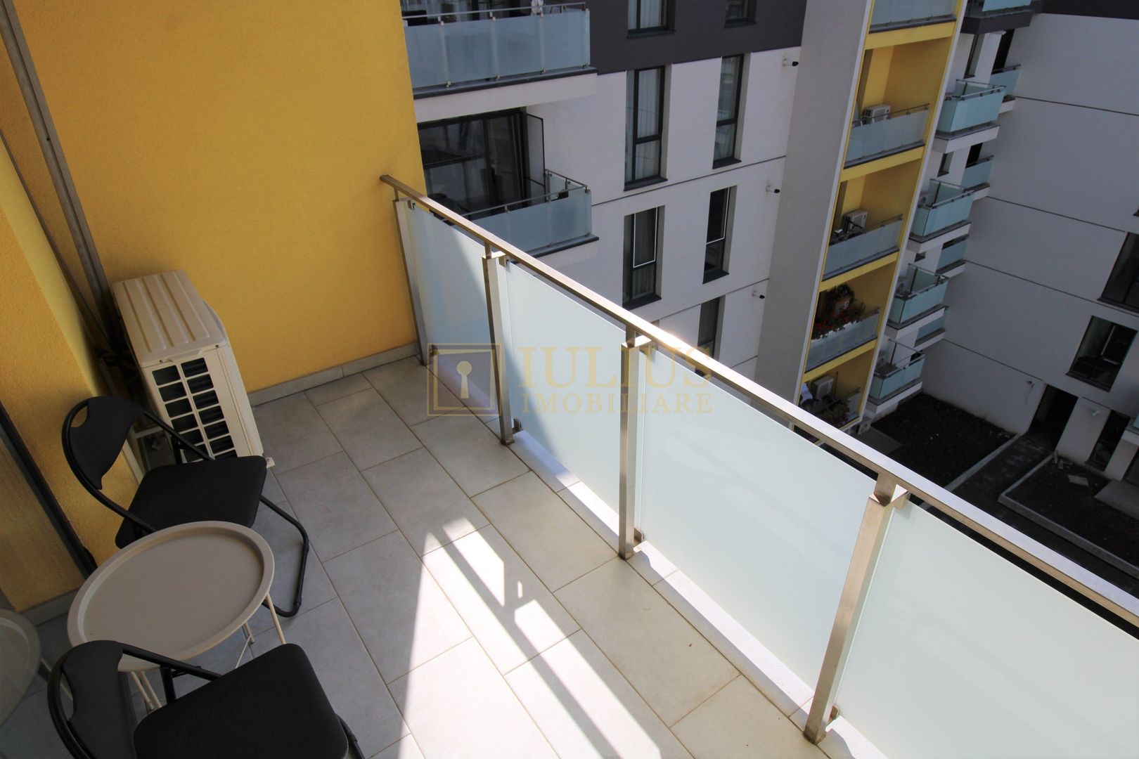 Mobilat modern, Vivalia - Str. Baader/Take Ionescu. Parcare exterioara inclusa. - Poză 9