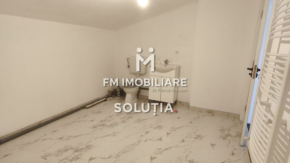 Casă spațioasă de vânzare – P+M | 5 camere | 255 mp construiți - Poză 16