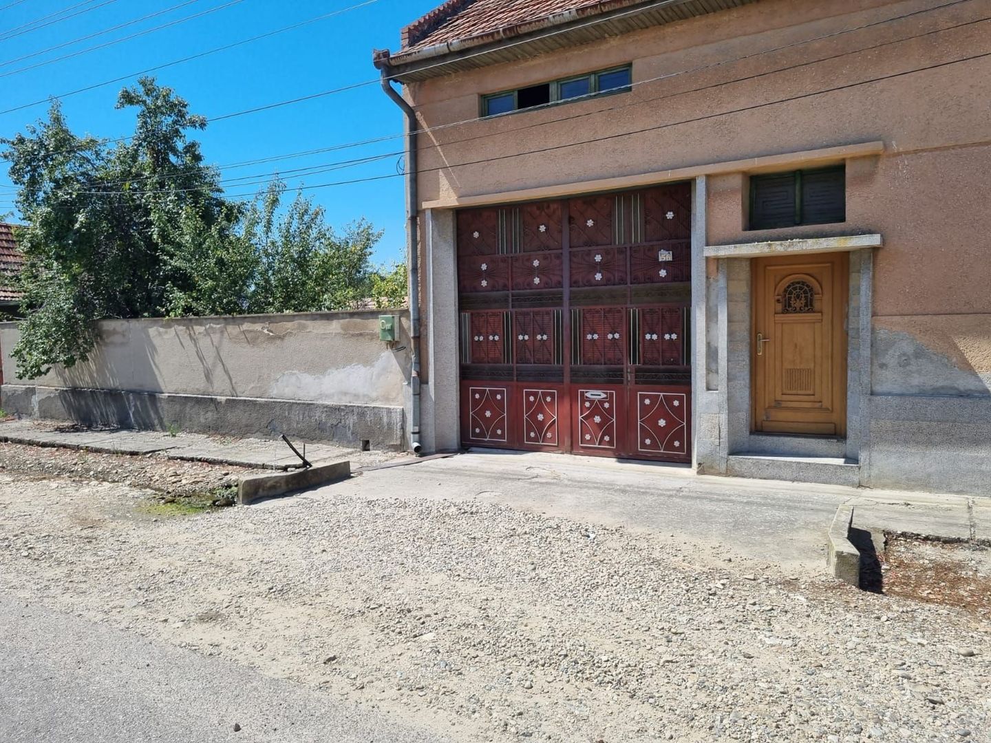 De vanzare casa cu 3 camere in Ciresu - Poză 3
