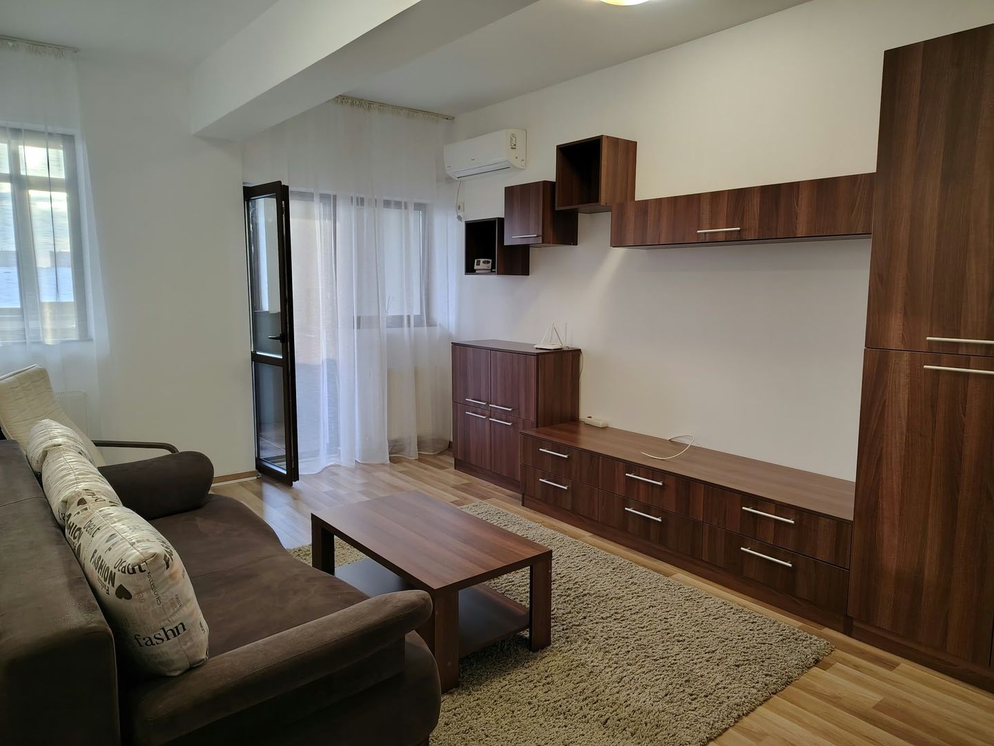 GARSONIERA- METALURGIEI, PARCARE INCLUSA, CENTRALA, BUCATARIE INCHISA - Poză 1