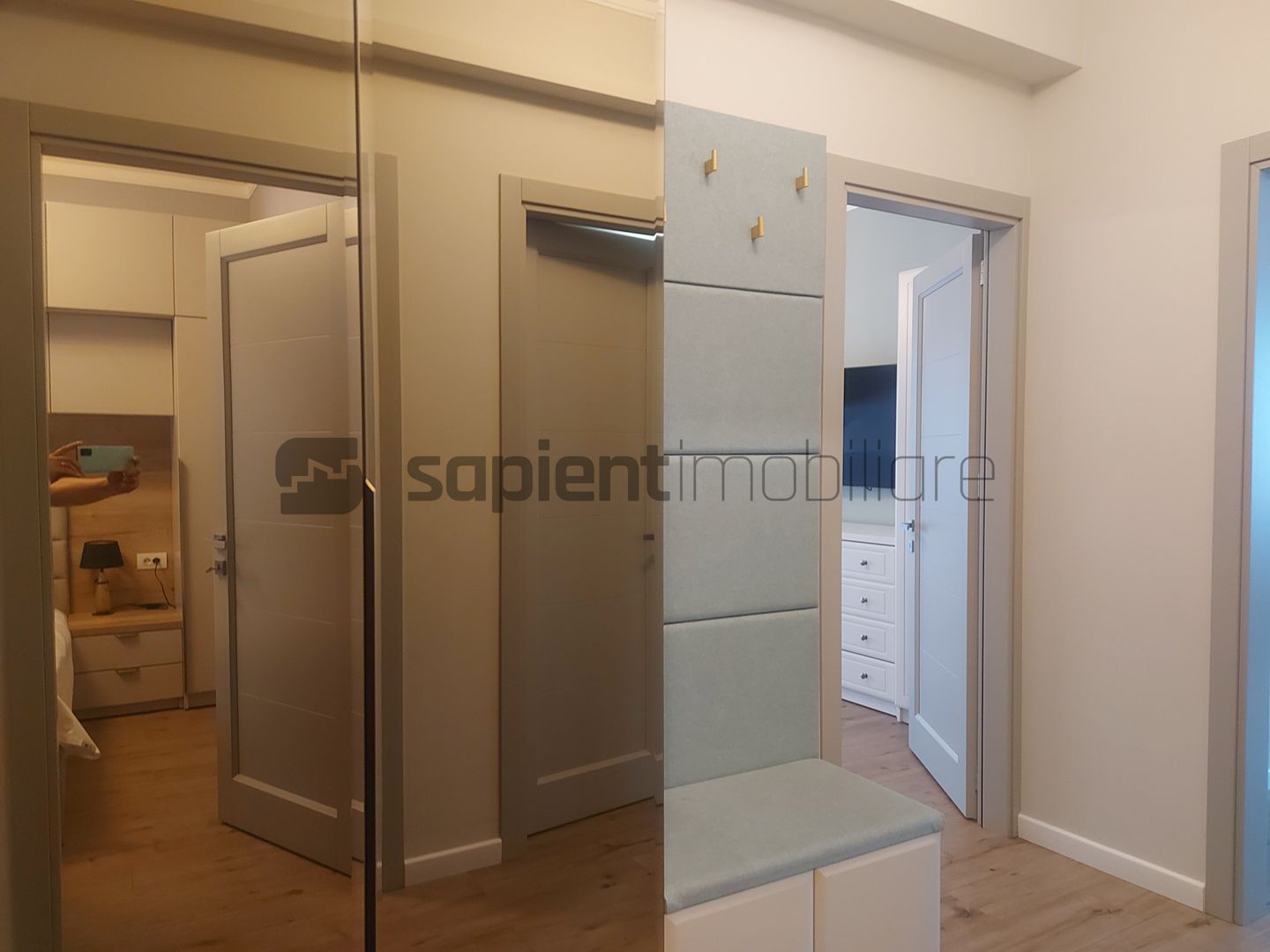 Ap.cu 3 camere lux, ultracentral - Poză 14