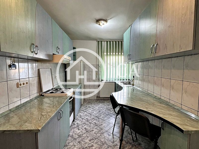 Apartament de vânzare cu 2 camere în zona Rogerius, Oradea - Poză 5