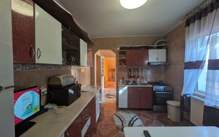 Vila spațioasă și complet utilată - Strada Suliței nr. 24 - Bucuresti - Poză 21