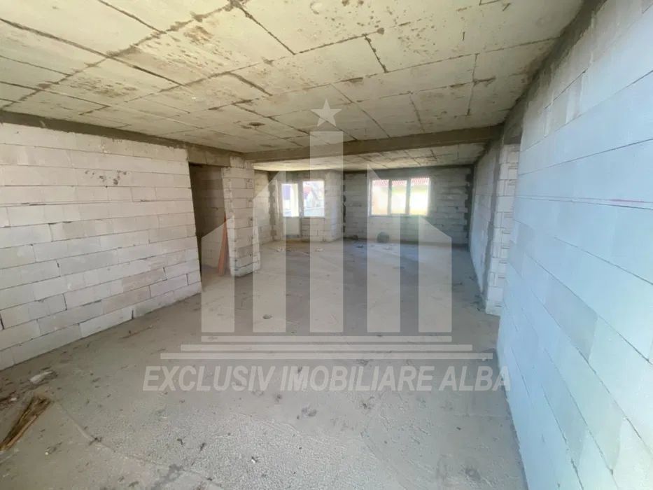 Cladire rezidentiala de vanzare, Alba-Micesti - Poză 2