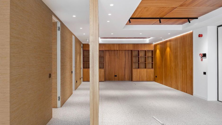 Spatiu birouri elegant 4 camere zona Primaverii I Imobil nou - Poză 1