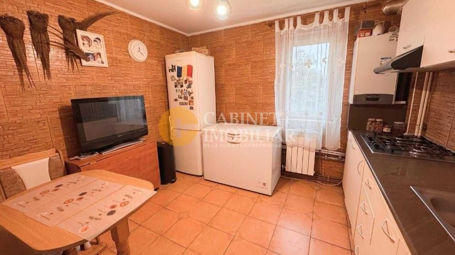 Apartament 3 camere, semidecomandat, Tatarasi, Iasi - Poză 1