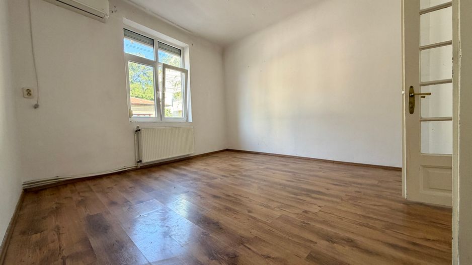Parte de casă cu 3 camere, curte proprie și teren – Str. Ion Baiulescu - Poză 7