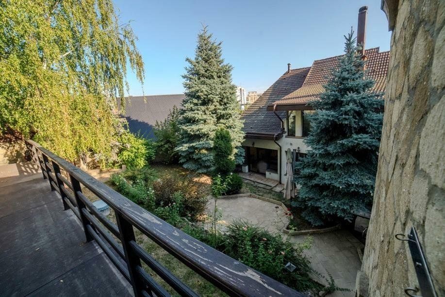 Vilă de excepţie centru Iaşi - Poză 4