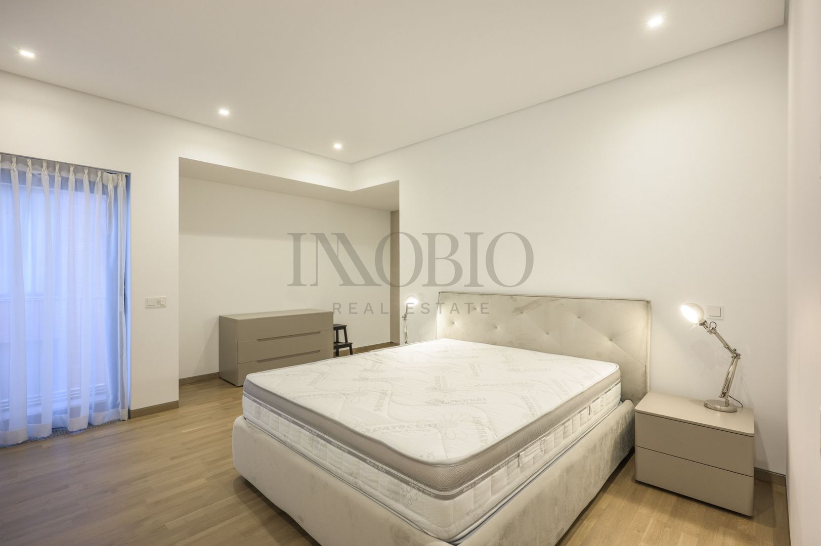 Reședință Exclusivistă cu 5 Camere | 201 mp | Terasă 25 mp - Poză 14