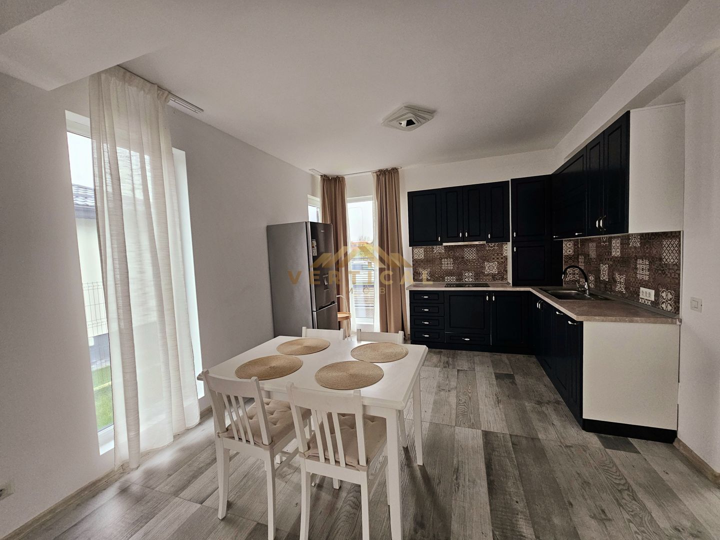 Casa parter mobilata si utilata - comuna Berceni - Poză 4