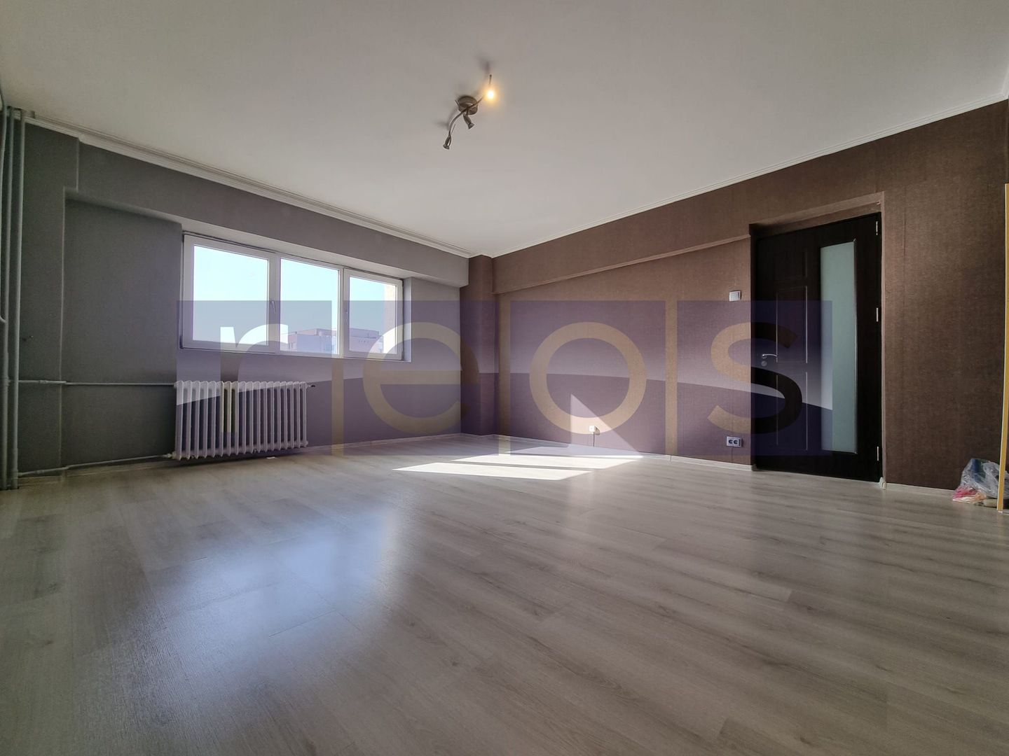 VANZARE 2 CAMERE | DECOMANDAT | ZONA UNIRII - Poză 1