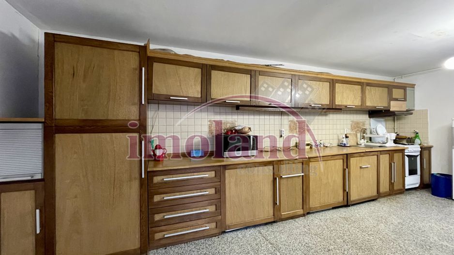 Casă parter 123 mp, complet renovată, curte generoasă, teren 400 mp - Giulesti - Poză 23
