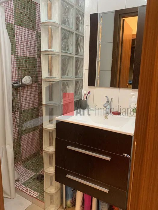 2 Camere Sala Palatului - Poză 4