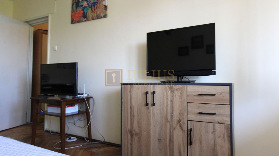 Zona Complex, centrala proprie, o camera - Poză 4