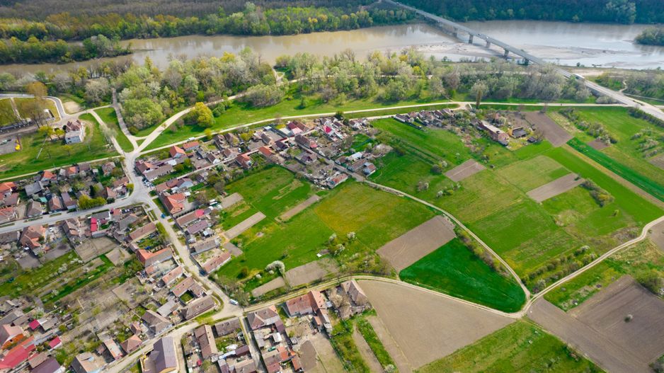 Teren extravilan 2670mp în localitatea Pecica - Poză 4