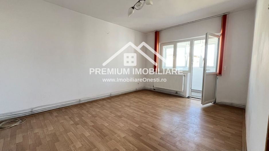 Apartament 4 camere, decomandat – Zona de Jos - Poză 1