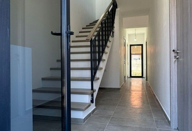 Duplex de vanzare 4, 5 camere | 4 bai | finisaje premium - Corbeanca - Poză 2