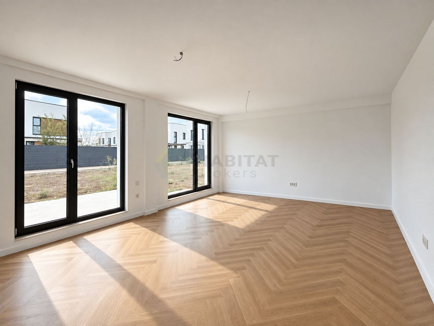Casa Parter in Complex Finalizat - Poză 6