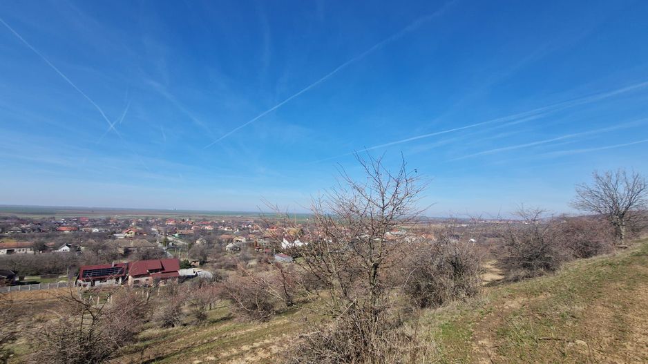 Teren extravilan,  zona si priveliste superba, Cuvin - Poză 5