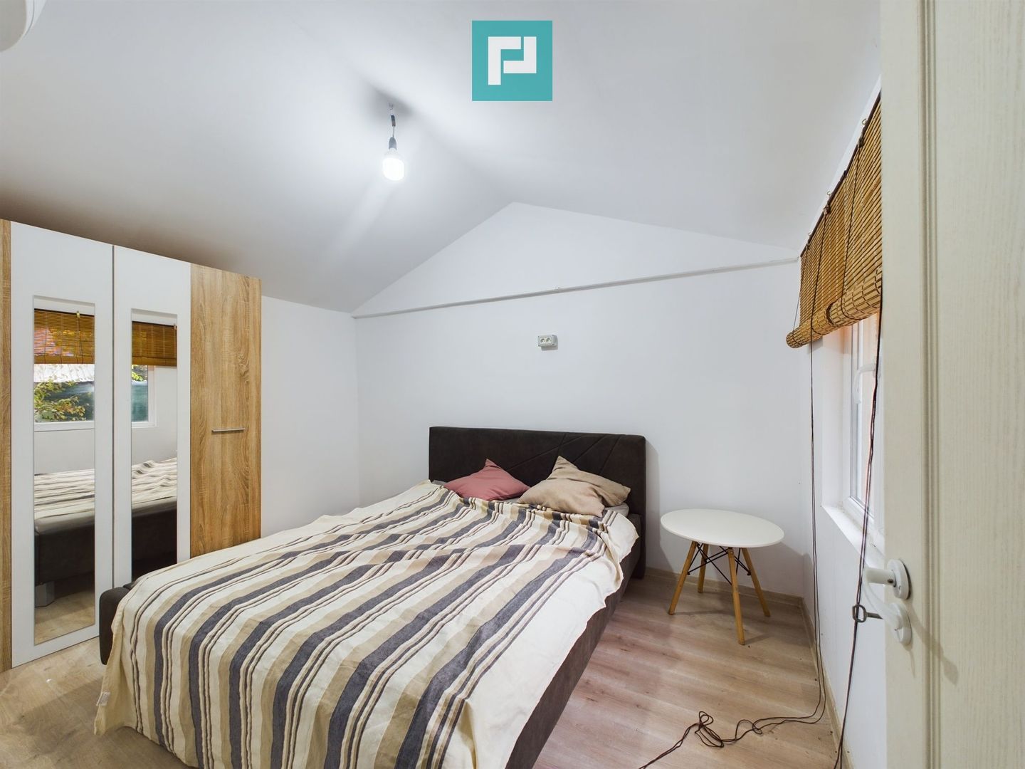 Căsuța pe ștrandul Neptun din Arad - Poză 7