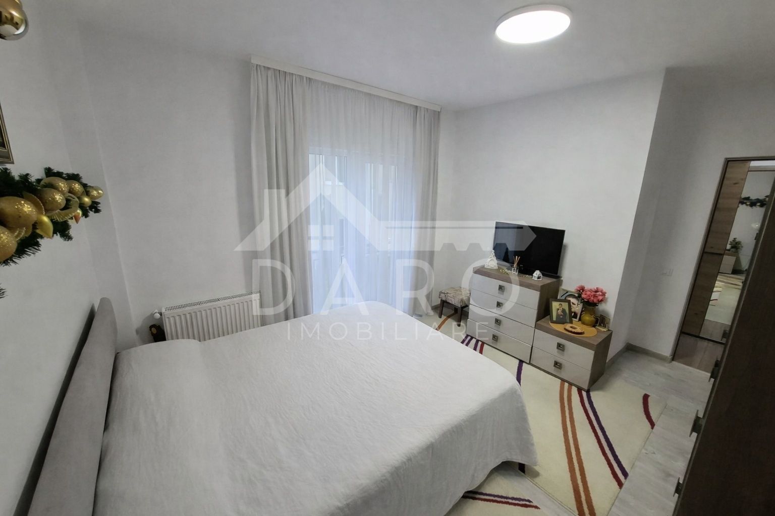 Inchiriez apartament 2 camere,recent renovat, Tudor, bloc nou,parcare! - Poză 3