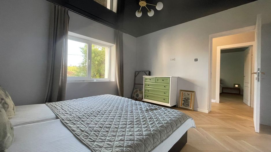 Casă parter, luminoasă, – vizavi de Spitalul Județean-369.000 EURO neg - Poză 8
