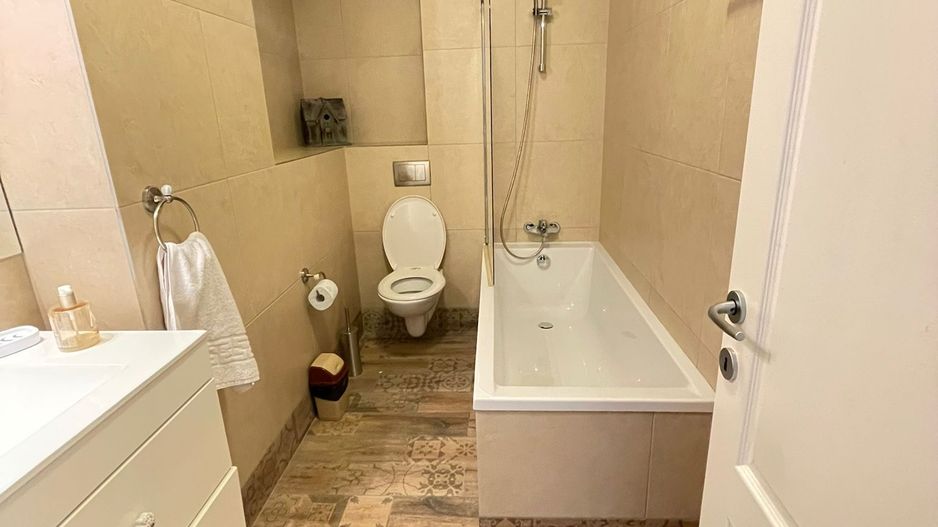 Apartament Modern 3 Camere De Inchiriat | Parcare Subterana Inclusa | 2 Bai - Poză 10