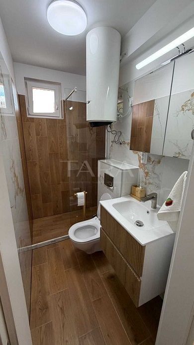 Apartament 2 camere decomandate, complet renovat – Plopilor - Poză 8