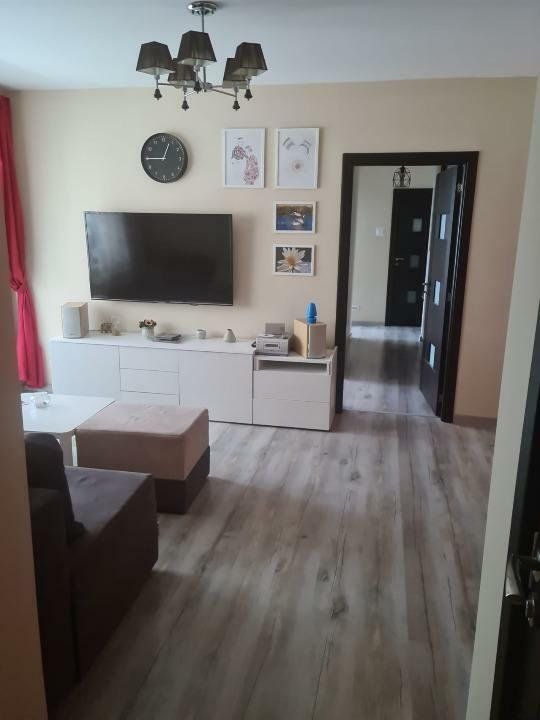 De vânzare apartament 4 camere Militari Veteranilor - Poză 1