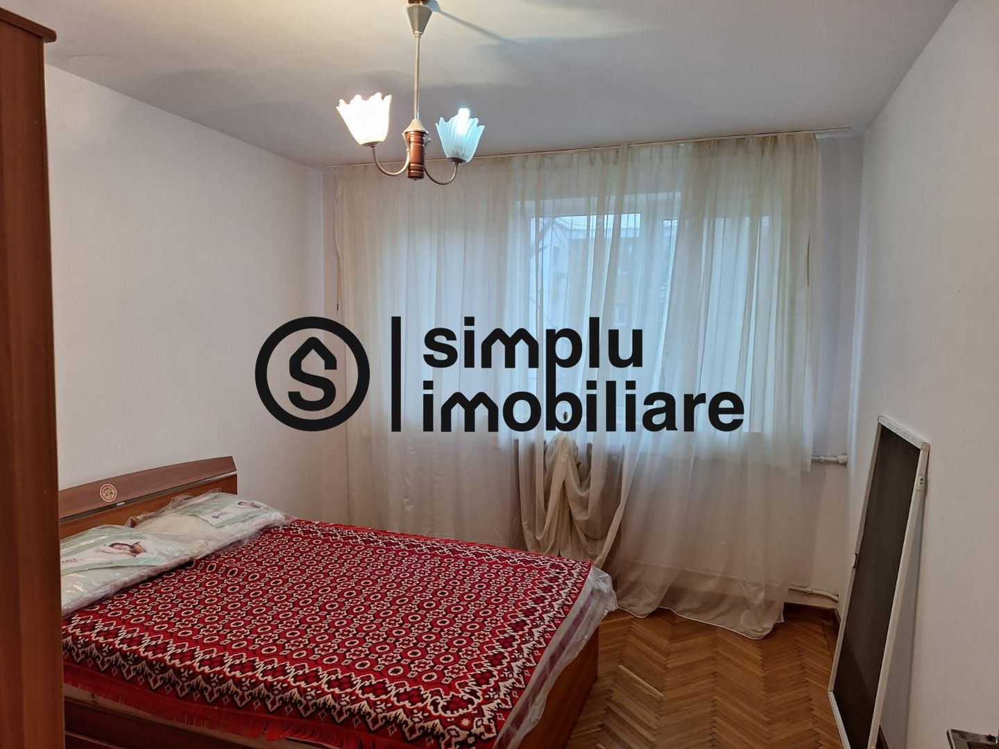 3 camere semi, etaj 2/4, Rovine - 138 000 Euro - Poză 1