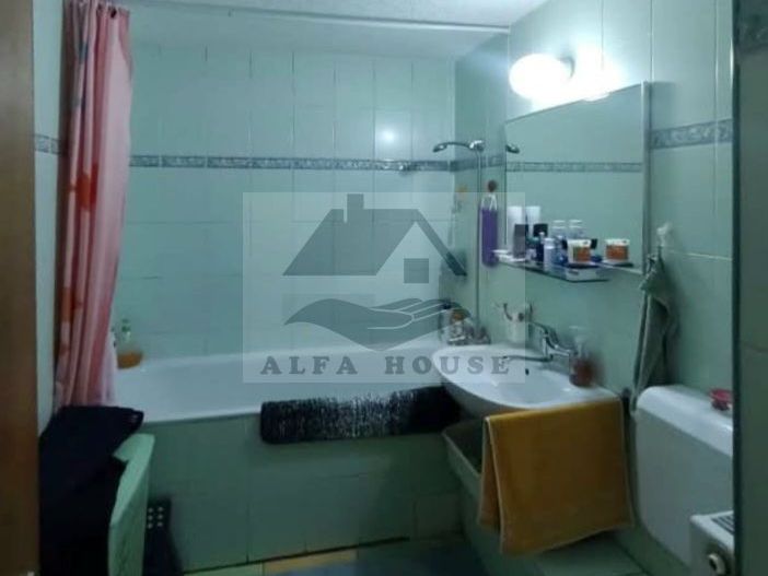 Apartament cu trei camere,  zona Racadau 75mp + doua balcoane 8mp - Poză 11