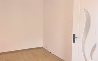 Apartament 2 camere 40 mp parter - locuinta sau spatiu comercial! - Poză 6