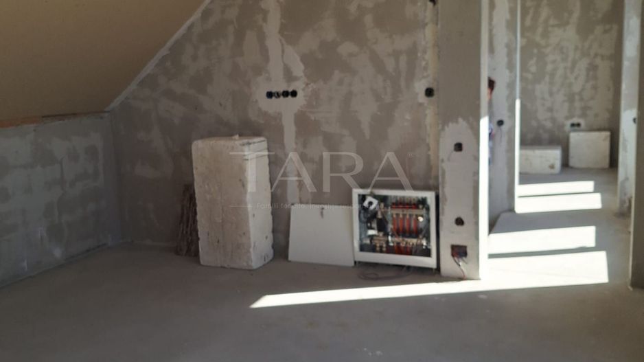 Casa tip duplex de vanzare in cartierul Europa - Poză 9