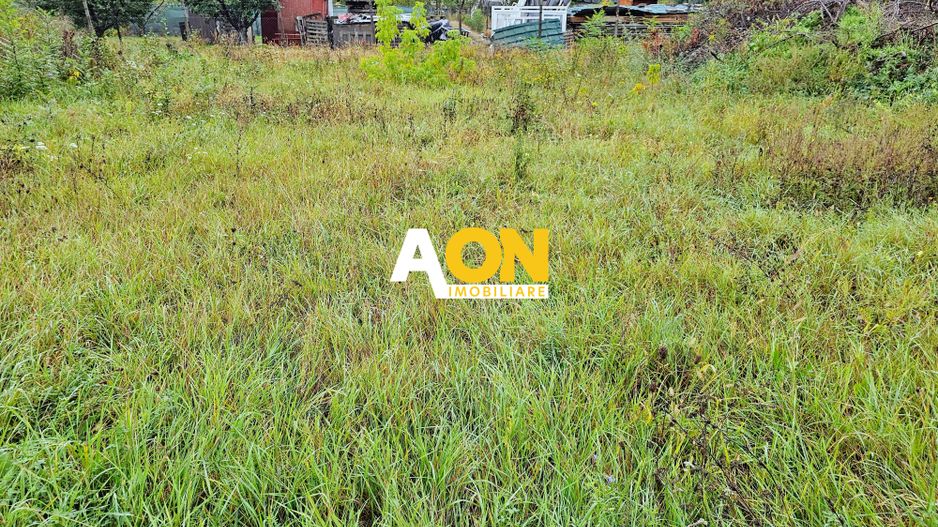 Teren intravilan, 500 mp, deschidere la doua strazi, zona Giro - Poză 1