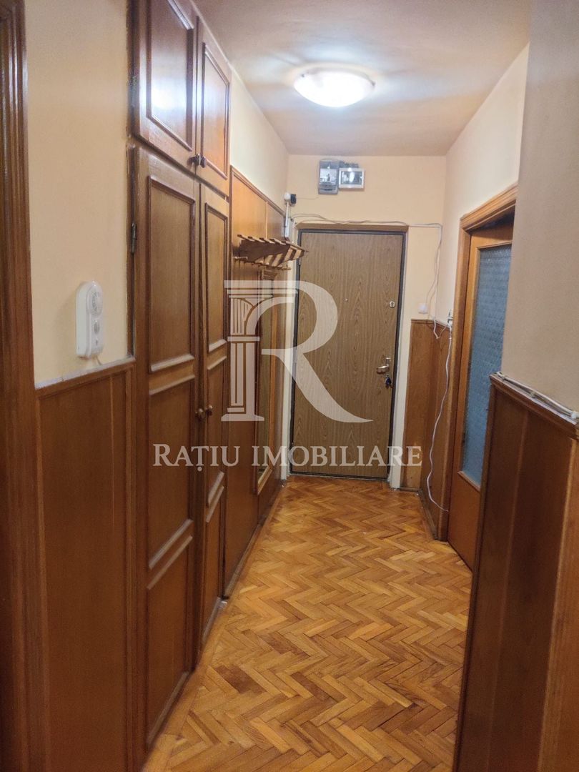 Apartament cu 3 camere de închiriat | Centrul Civic | Oradea - Poză 11