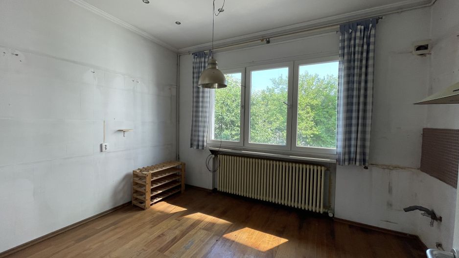 Apartament cu 4 camere de vânzare în zona Primaverii - Poză 17
