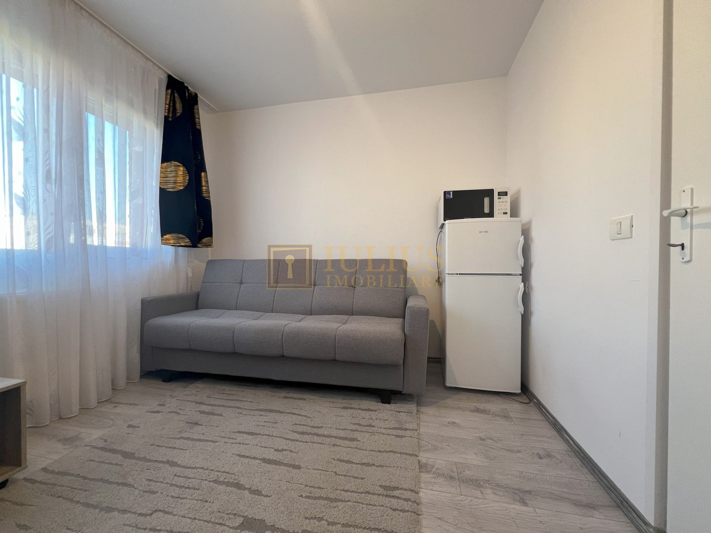 Garsoniera in zona UMT, amenajata modern. - Poză 5