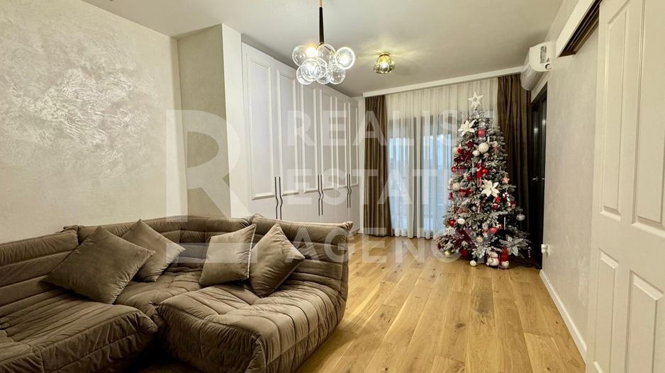 Vânzare, apartament, 3 camere, loc de parcare, Cosmopolis - Poză 1