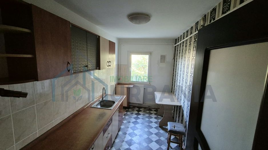 De vanzare apartament decomandat 2 camera Sos Nicolina - capat CUG - Poză 4
