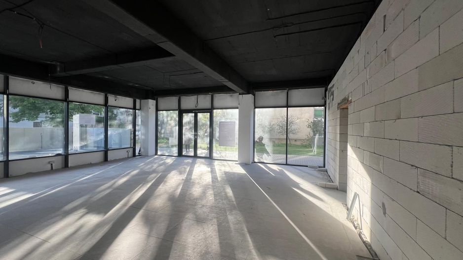 SPATIU COMERCIAL NOU CU MULTIPLE DESTINATII zona LIPOVEI - Poză 3