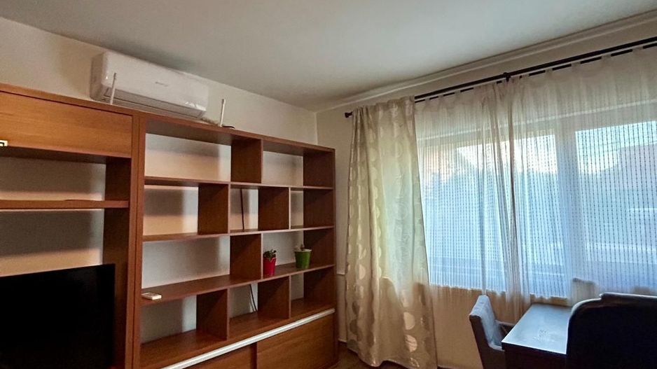 AP. 2 CAMERE - EROII REVOLUTIEI, MASINA SE SPALAT VASE, METROU - Poză 1