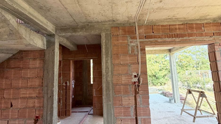 CASA INDIVIDUALA- ZONA SAGULUI - Poză 9