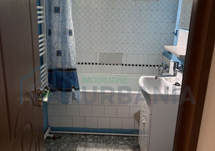 Apartament 3 camere, semidecomandat, etaj 3, Podu Ros, Iasi - Poză 5