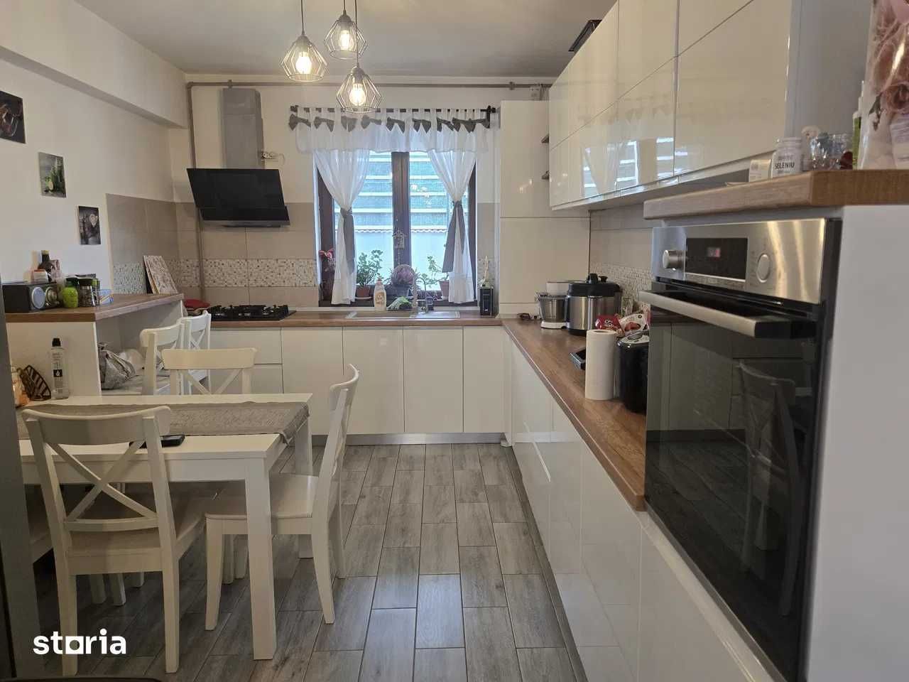 Locuință modernă în Popești‑Leordeni - Poză 1
