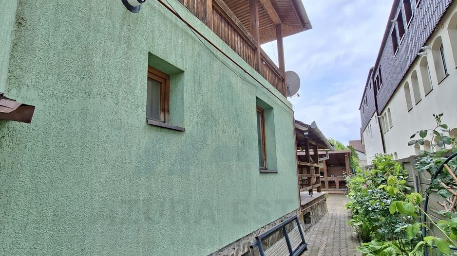Spatiu birouri casa individuala curte proprie 9 birouri Selimbar - Poză 21