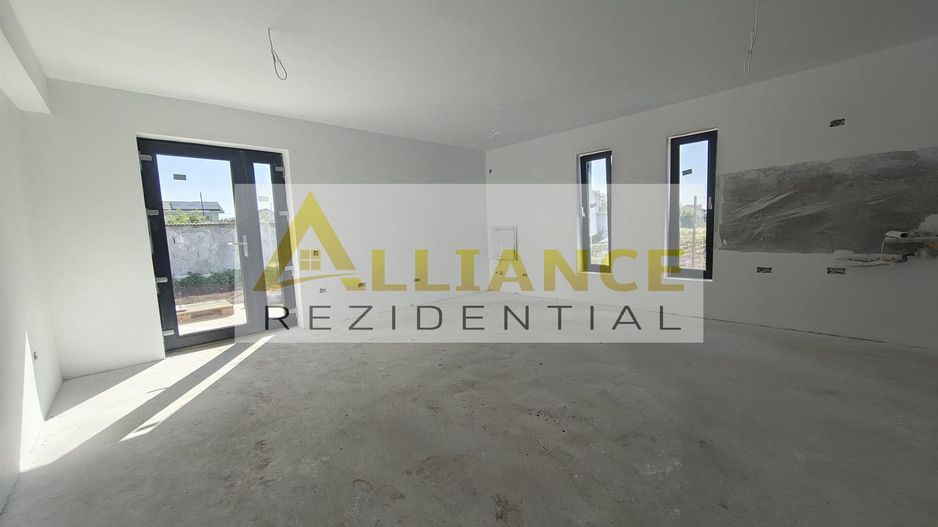 Casa parter | Str. Miorita | 4 camere | Teren 463 mp | La 5 minute de bulevard - Poză 4