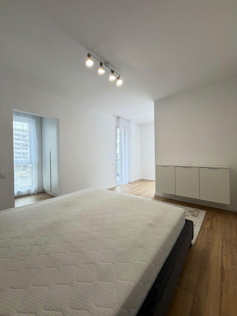 Apartament 2 camere, balcon, etaj intermediar, garaj, zona Eroilor - Poză 10
